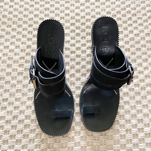 Michael Kors Sandal Black Toe Loop Sandal - Picture 14 of 16